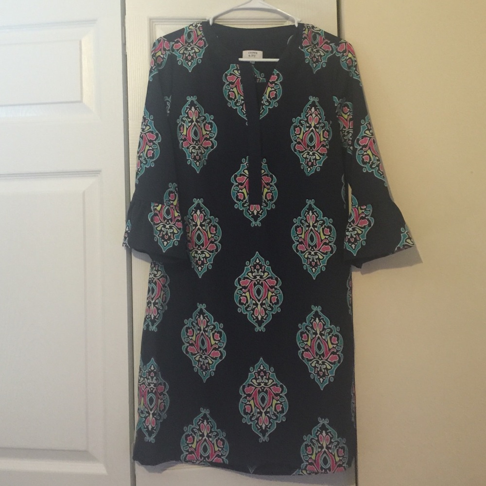 Crown & Ivy Size 6 Sheath Dress Gorgeous Colors!